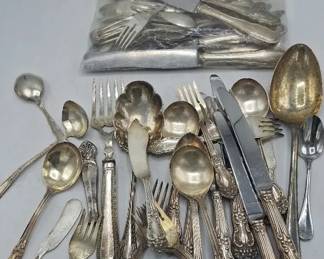 Reed And Barton Silver Plate And 800 Flat Ware