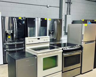 Refrigerators, Wine Coolers, Stoves and Freezers Orlando Estate Auction