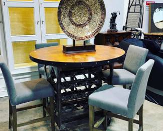 Bar Table and Stools Orlando Estate Auction