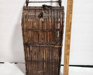 WINE BOTTLE CARRIER