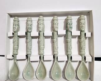 CERAMIC SPOONS