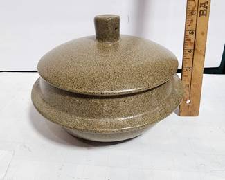 POTTERY VESSEL