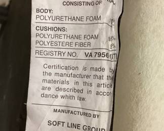 SOFT GROUP MANUFACTURING LEATHER ARM CHAIR NO SHIPPING PICKUP ONLY