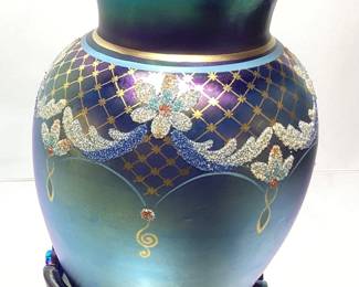 FENTON FAVRENE VASE HAND PAINTED BY S. BRYAN, LIMITED #405 of 850