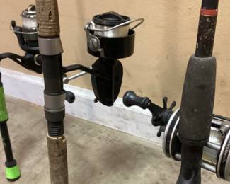 10 FISHING RODS & REELS, PENN, ABU GARCIA BAIT CASTER, OTHER OPEN FACE, NO SHIPPING PICKUP ONLY