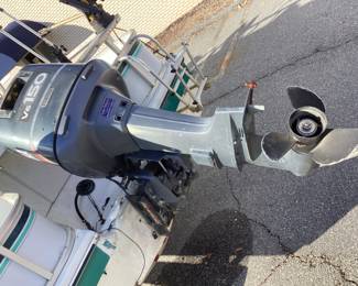 1994 19ft HURRICANE DECK BOAT BY GODFREY MARINE w EZLOAD TRAILER, YAMAHA 150 V6 ENGINE, ALSO HAS MINNKOTA TROLLING MOTOR, TITLE ON HAND. MORE PICS WILL BE ADDED SOON.