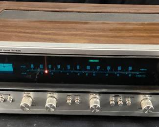 1974 PIONEER STEREO RECEIVER SX 636, 25 WATTS P PER CHANNEL, POWERS ON