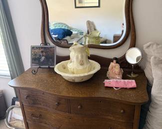 Tiger Oak Dresser/Mirror