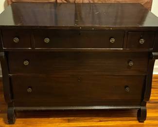 316 Dark Antique Chest Of Drawers