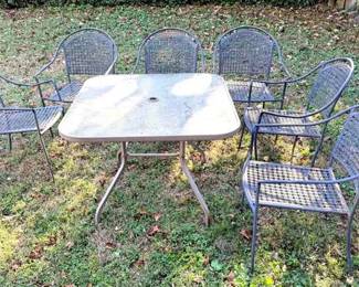 128 Patio Table