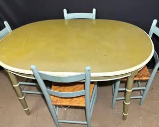 716 Green Dining Table