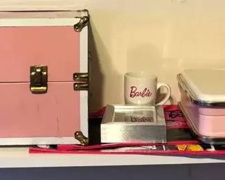 311 Vtg Barbie Setup