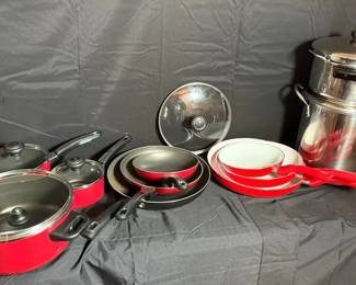 135 Pots Pans