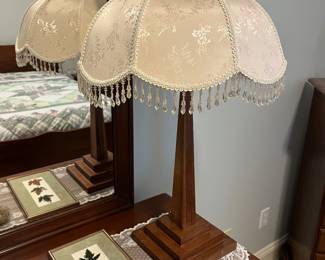 Arts & Crafts- or Art Deco-style table lamp.