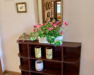 great entryway piece
