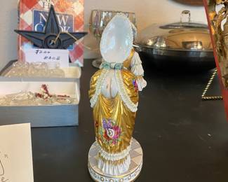 Naughty figurine backside !!!!!!