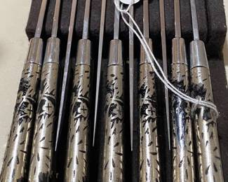 Carvel Hall steak knife set for 10