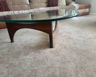 Another angle of the coolest cocktail table ever!