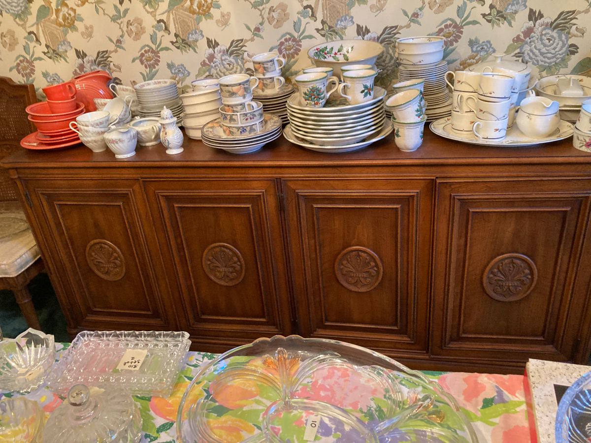 Fiesta Ware and various dish patterns
