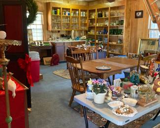 Attached garage items include table and chairs and Christmas items