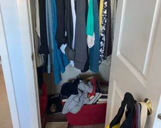 Estate Sales By Olga in Colonia, NJ