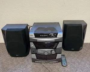 RCA 5 Disc Changer Audio System with Remote and Two Black and Silver Speakers