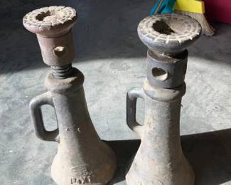 050-GAR: Vintage Cast-Iron Auto Screw-Jack