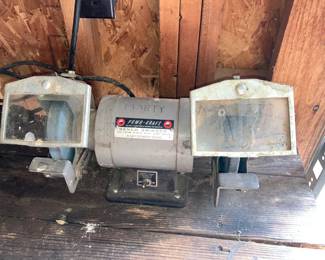 038-GAR: Vintage Powr-Kraft Bench Grinder