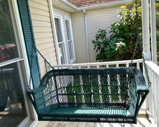 011-PAT: Porch Swing