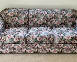 024-BON: Sleeper Sofa