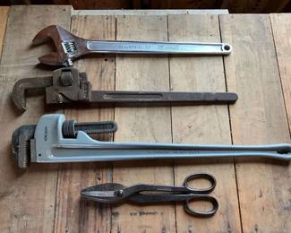 045-GAR: Four Ginormous Hand Tools