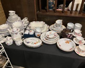 Royal Worcester “Evesham”