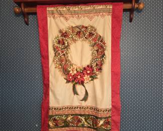 Tapestry-Quilt holder