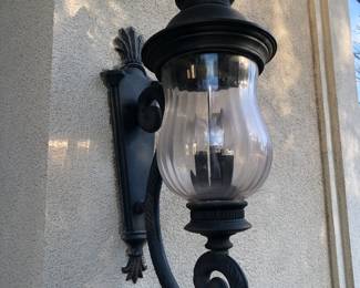 4 OUTDOOR  LIGHTS