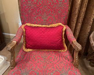 Pair of accent chairs 