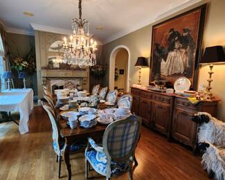 Cash only! Dining table and chairs have sold.