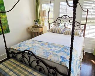 wrought iron canopy bed