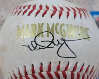 MARK McGWIRE Signed Baseball