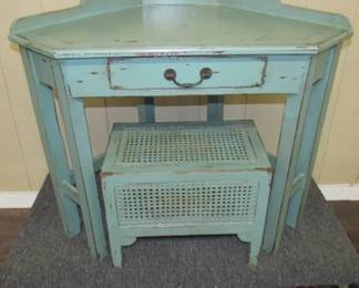 Painted Corner Desk w/Stool