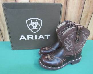 New Ariat Ladies Boots
