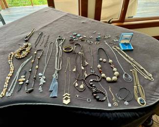 21 LargeLotofCostumeSilverJewelryNecklacesRingsMore