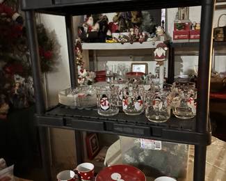 Christmas dish sets
Glasses