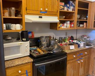 Microwave, kitchen utensils & gadgets