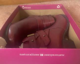 Ladies Naturalizer Zip-up Boots 7.5M *NEW*