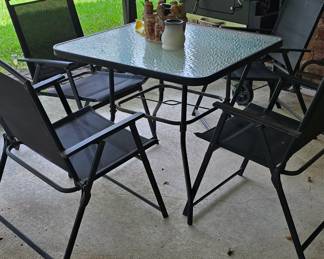 Patio Table with 4 Chairs