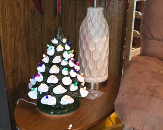 Christmas Tree - End Table  - Lamp
