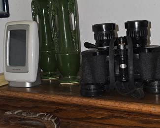 Acurite- Binnaculors