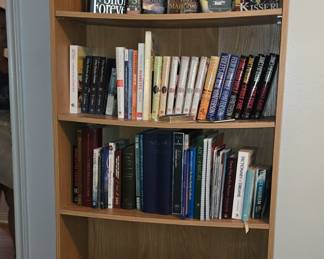 Shelf - Books - Cd's - Dvds