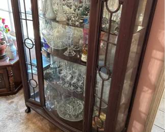 China cabinet, glassware