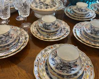 Unbelievable set of antique Meissen Blue Onion Rich, 98 pieces including many beautiful serving pieces.  This is the kind of collection you NEVER see!